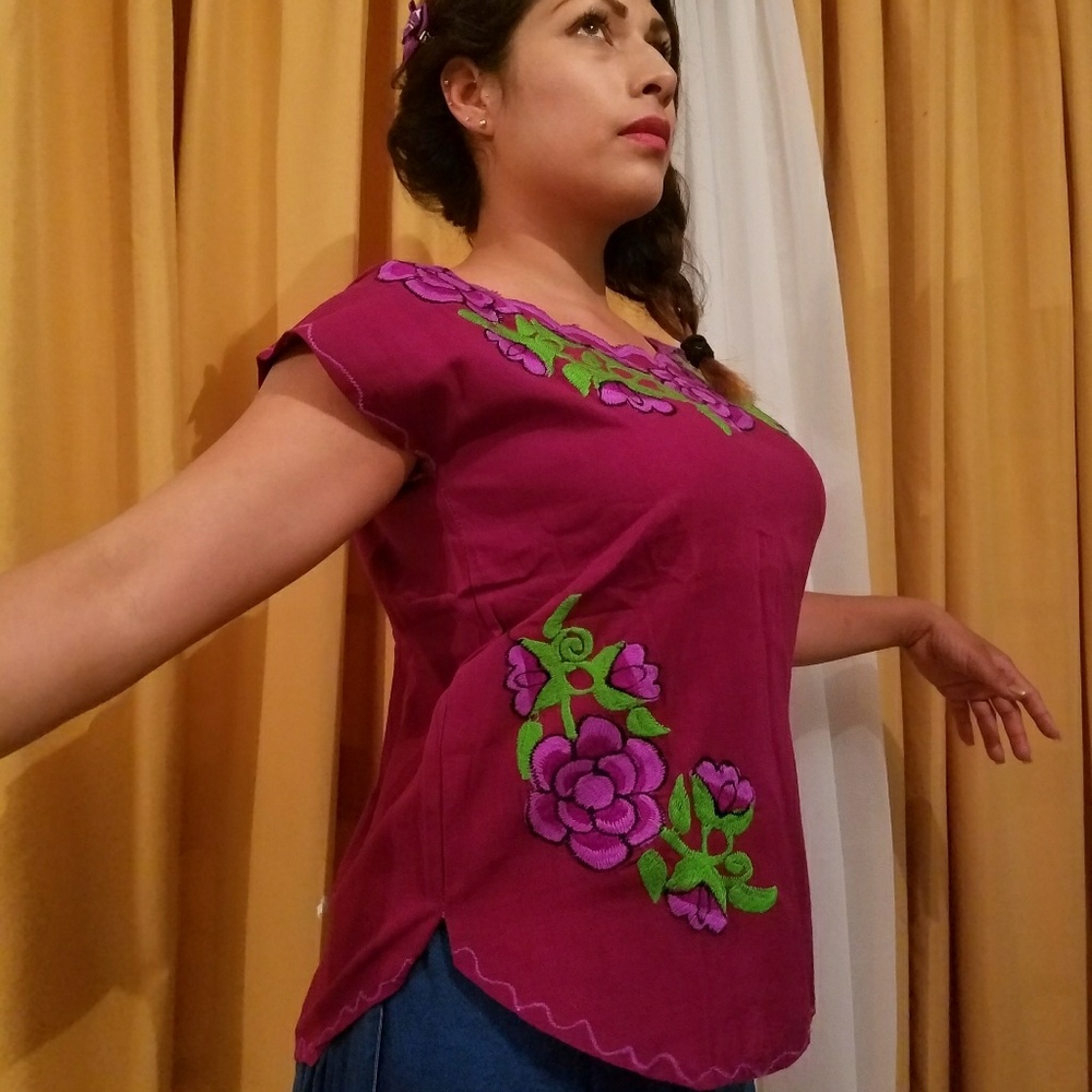 Boho/Mexican Embroidered Top - Picture 3 of 8